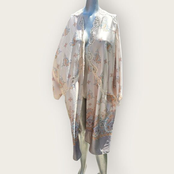 Victoria Secret Creamy Neutral Open Satin Robe Medium Large - Picture 1 of 7